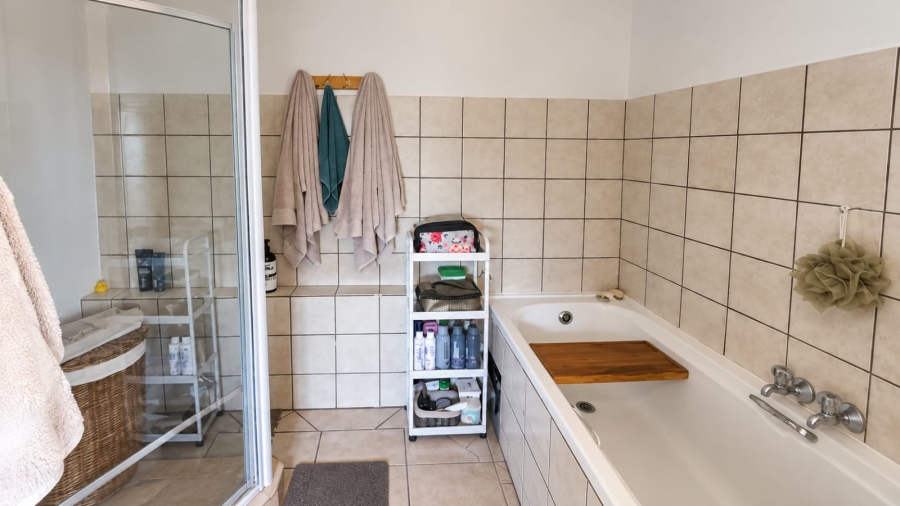 3 Bedroom Property for Sale in Schoemansville North West